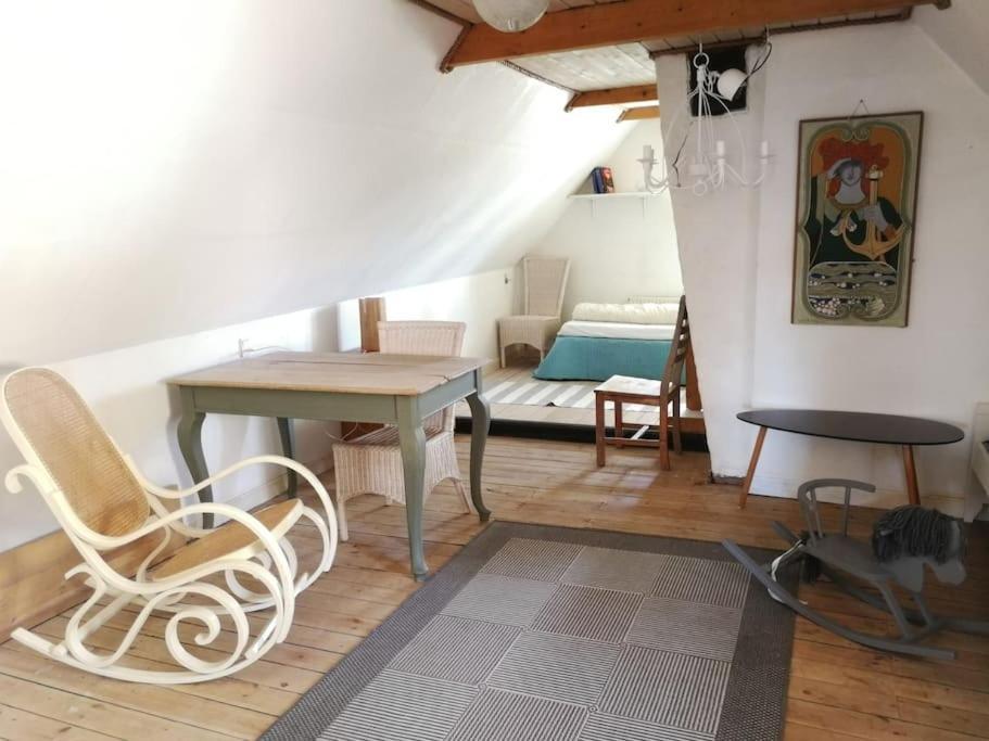 里伯 Gemuetliches Reetdachhaus Mit Kaminofen旅舍 外观 照片